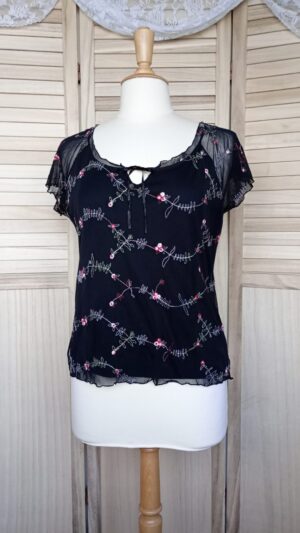 T-shirt noir en mousseline avec broderie fleurs